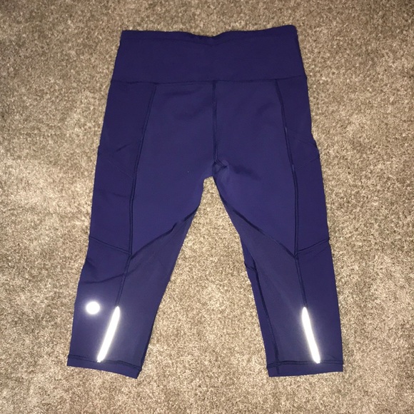 Lululemon crop leggings - Picture 2 of 5